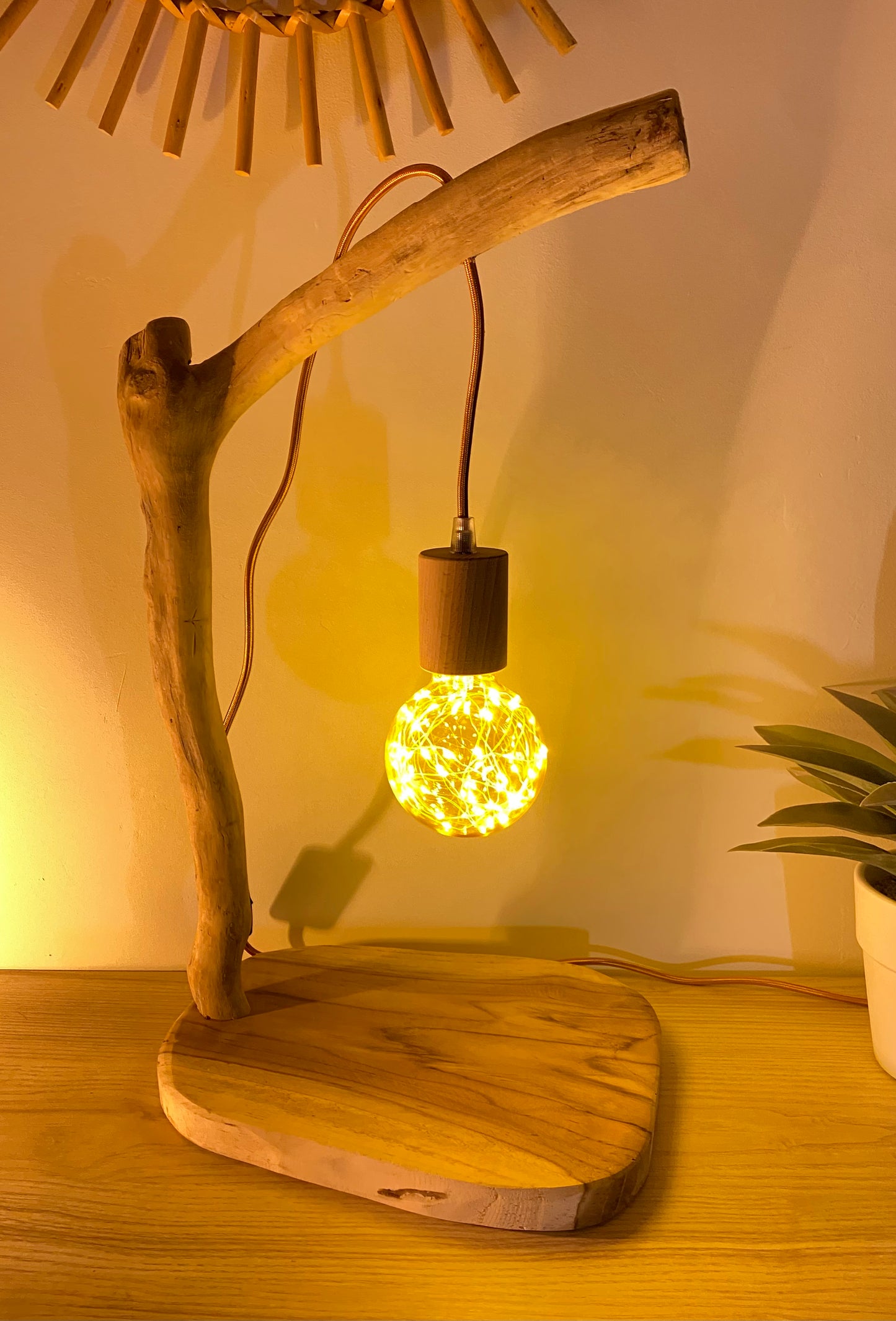 Lampe le canebas
